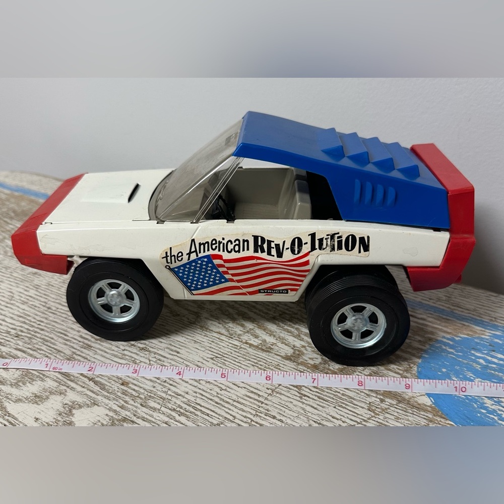 Vintage 1966 Structo Thunderbolt American Rev-O-Lution Toy Car - White and Blue